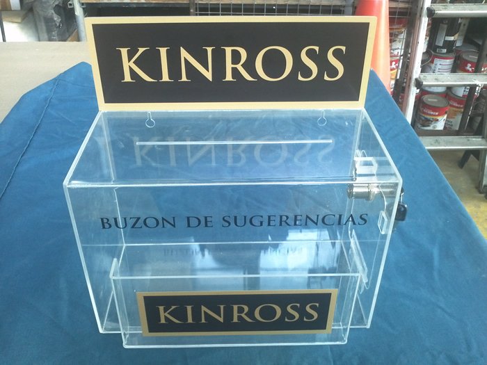 Buzon de sugerencias acrilico 2025