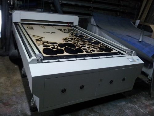 maquina corte laser maderas y acrilico 150 x 250 cm