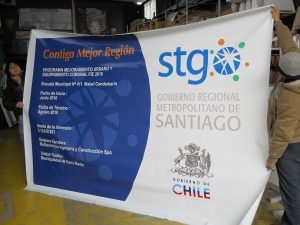 tela pvc para letrero con estructura madera o metal