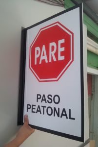 letrero tipo flange